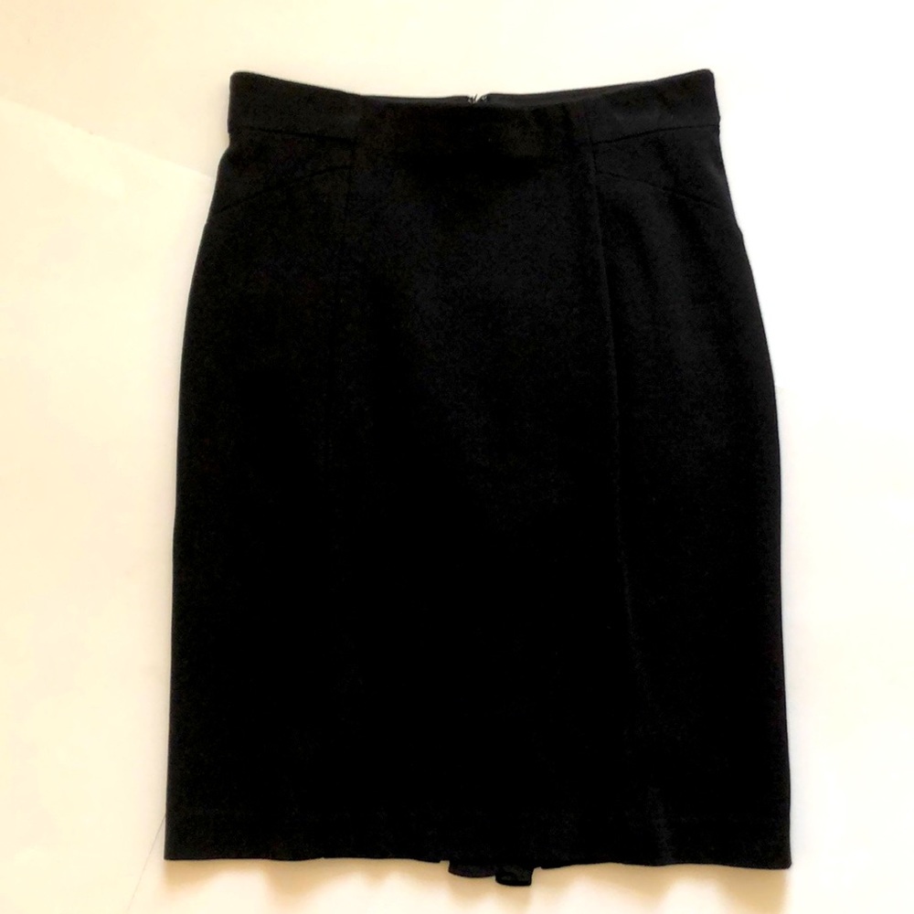 Ann Taylor 0 Black Skirt split hem elastic waistband w zipper back closure great